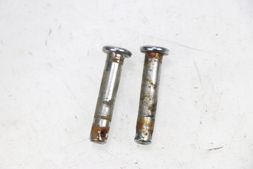 photo de PAIR REAR FOOTRESTS KYMCO XCITING 500 (2007 - 2010)