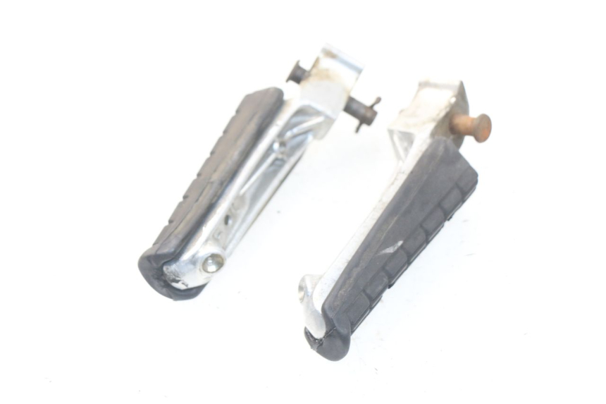 photo de PAIR REAR FOOTRESTS YAMAHA XJ600 XJ DIVERSION 600 (1992 - 1997)