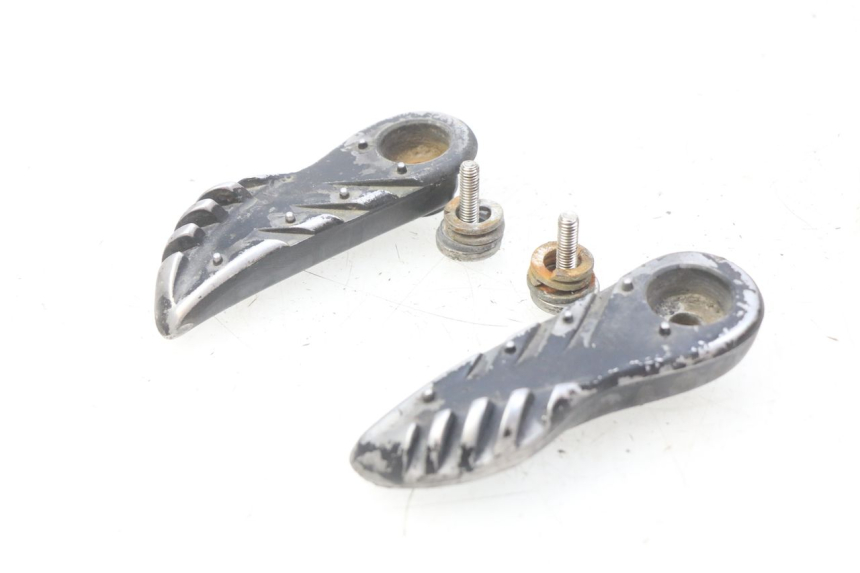 photo de PAIR OF REAR FOOTRESTS YAMAHA BW'S NAKED 50 (2008 - 2019)