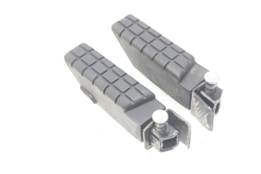 photo de PAIR OF REAR FOOTRESTS YAMAHA D'ELIGHT DELIGHT 115 (2013 - 2017)