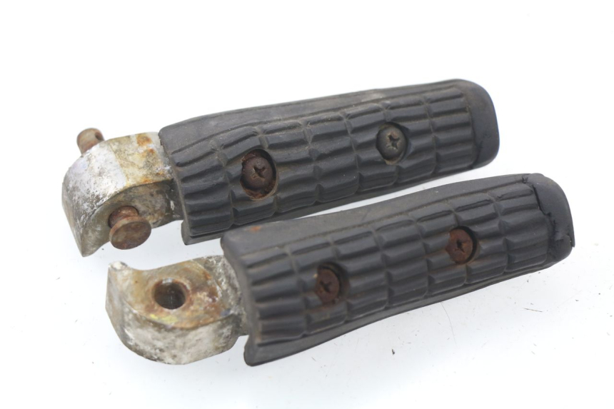 photo de PAIR REAR FOOTRESTS YAMAHA XJN XJ N DIVERSION 600 (1994 - 1997)