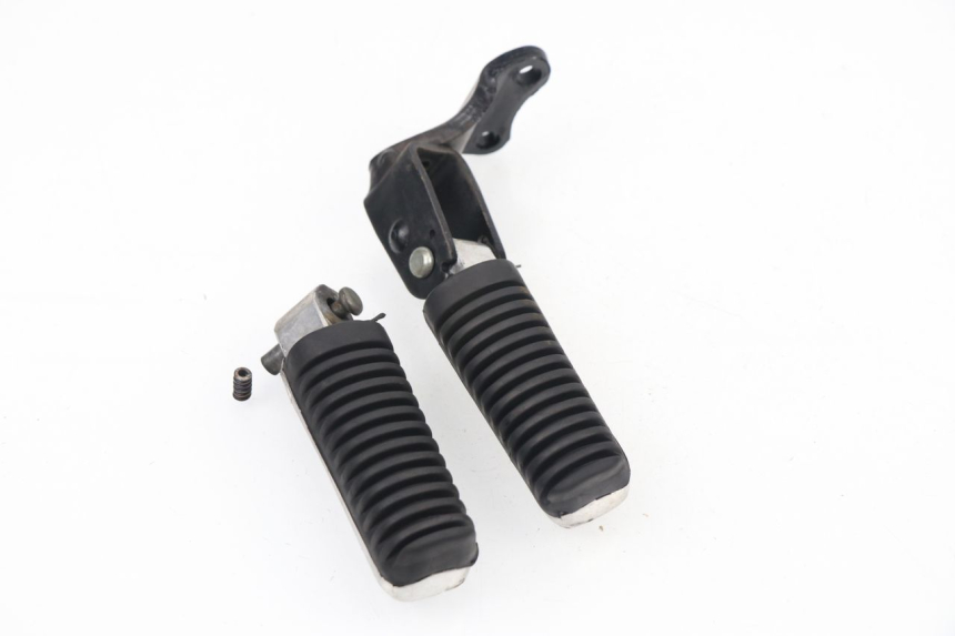 photo de PAIR OF REAR FOOTRESTS YAMAHA XMAX X-MAX 125 (2006 - 2009)