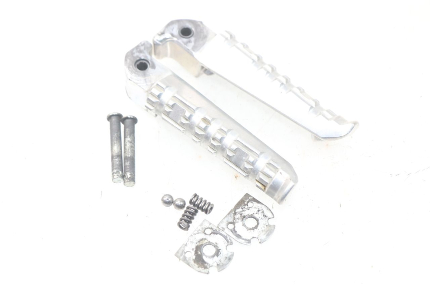 photo de PAIR REAR FOOTRESTS YAMAHA YP T-MAX TMAX 530 (2017 - 2020)