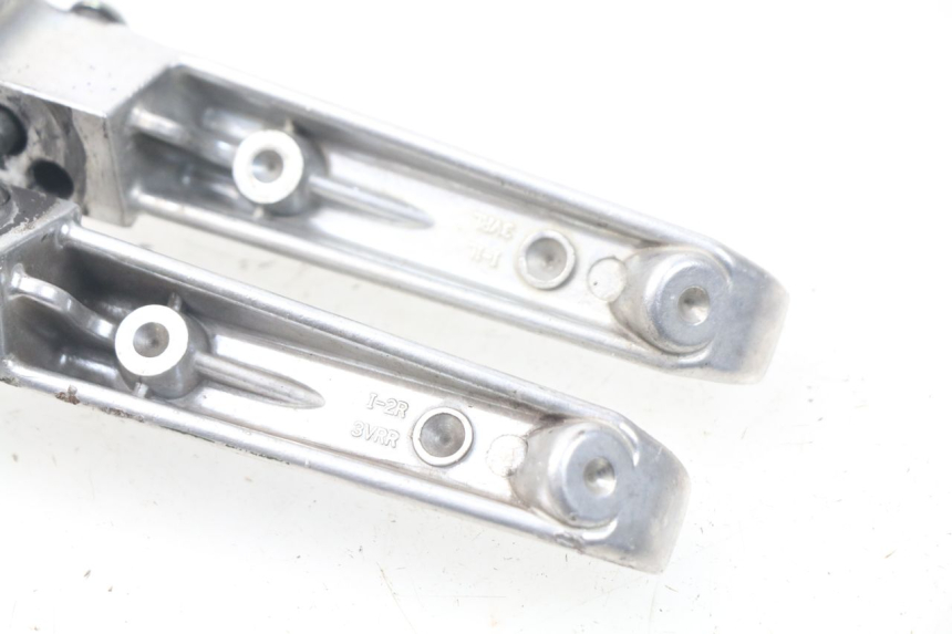 photo de PAIR REAR FOOTRESTS YAMAHA YP X-MAX XMAX 400 (2014 - 2017)