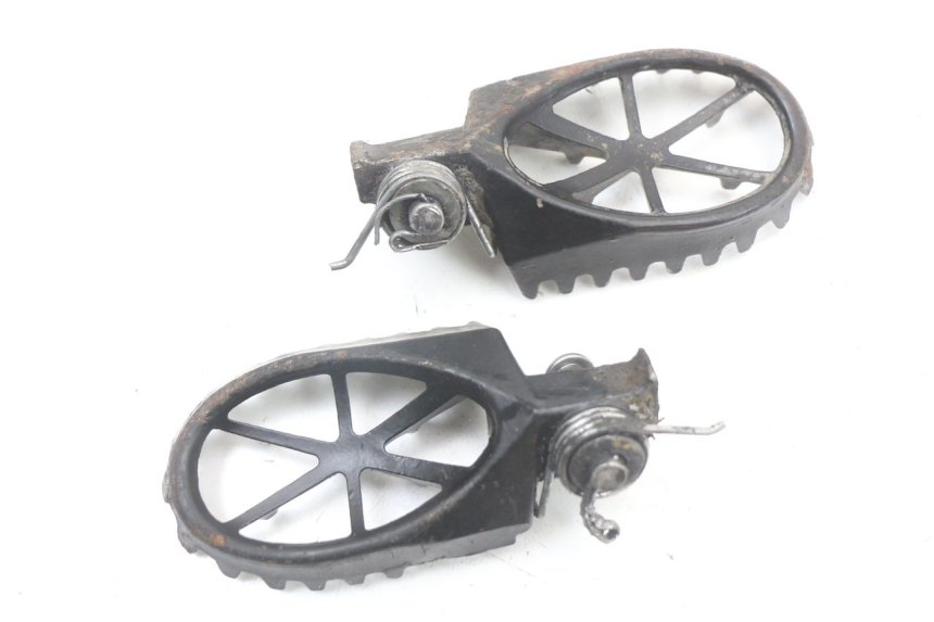 photo de PAIR FRONT FOOTREST APOLLO RFZ 140