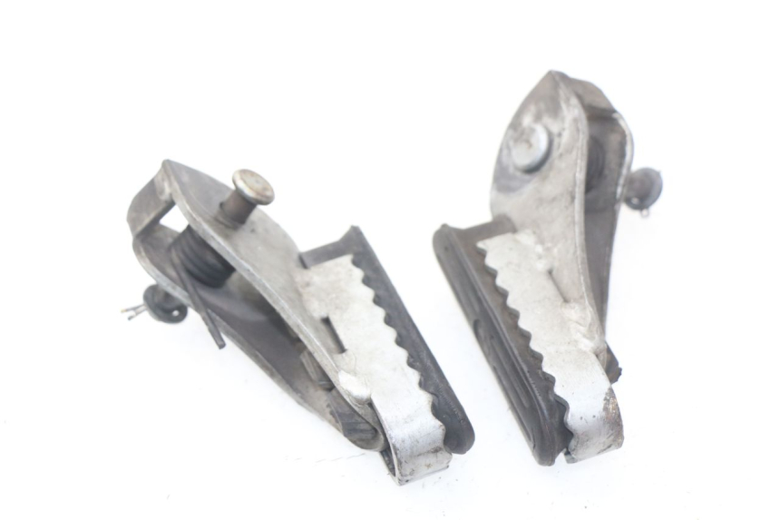 photo de PAIR FRONT FOOTREST BMW R GS 1150 (1999 - 2004)