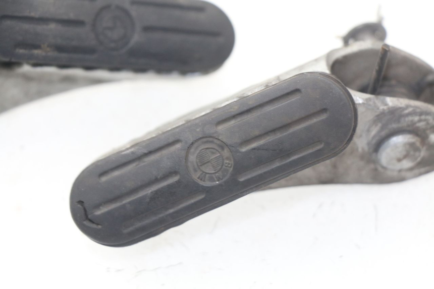 photo de PAIR FRONT FOOTREST BMW R GS 1150 (1999 - 2004)