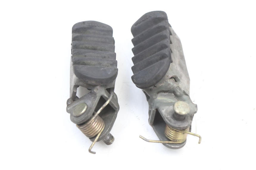 photo de PAIR FRONT FOOTREST CAGIVA SUPER CITY 125 (1992 - 1997)