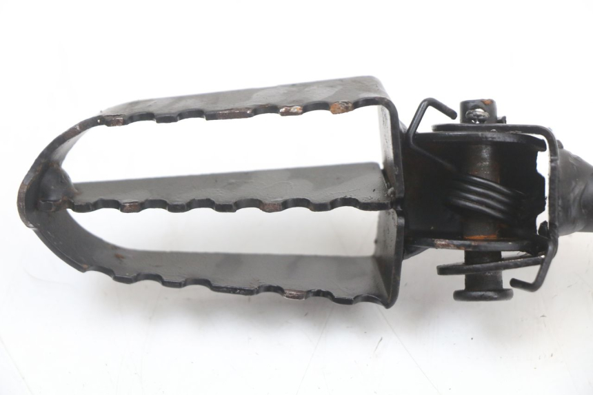 photo de PAIR OF FRONT FOOTRESTS CCR DIRT BIKE 125
