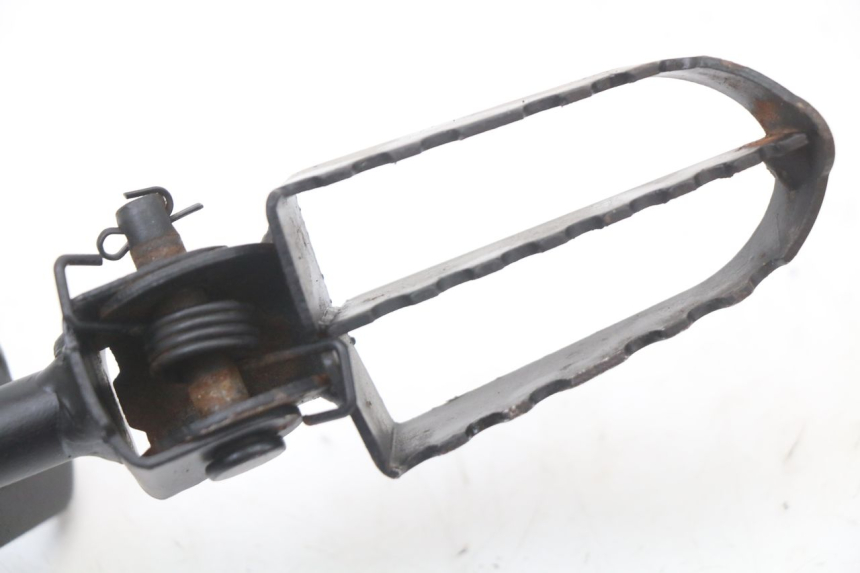 photo de PAIR OF FRONT FOOTRESTS CCR DIRT BIKE 125