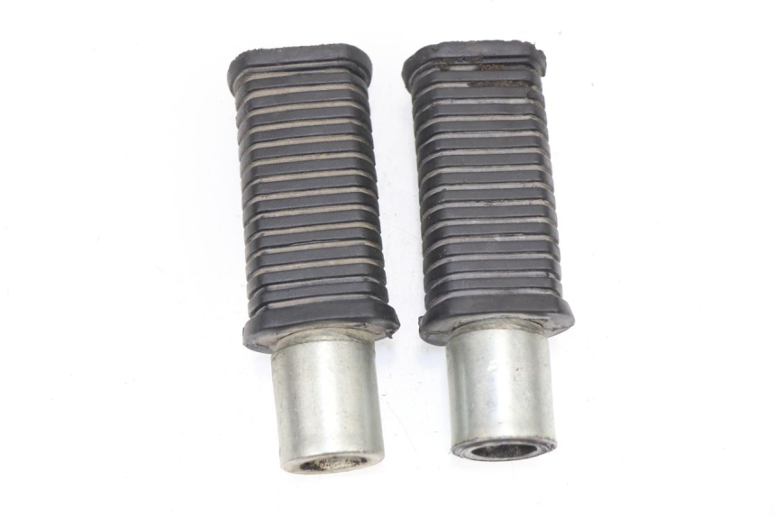 photo de PAIR FRONT FOOTREST MBK CLUB VR 50 (1995 - 1998)