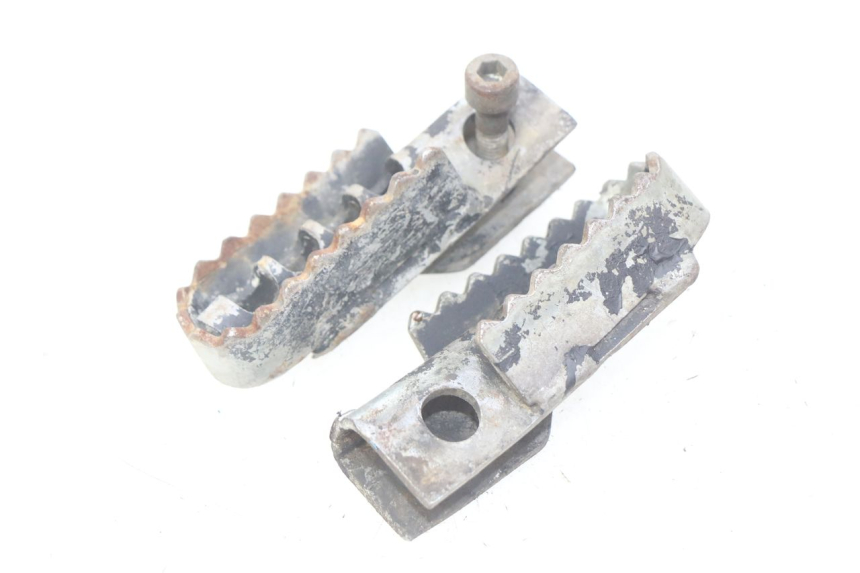 photo de PAIR OF FRONT FOOTRESTS DERBI SENDA 50 (2003 - 2005)