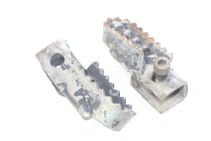 photo de PAIR OF FRONT FOOTRESTS DERBI SENDA 50 (2003 - 2005)