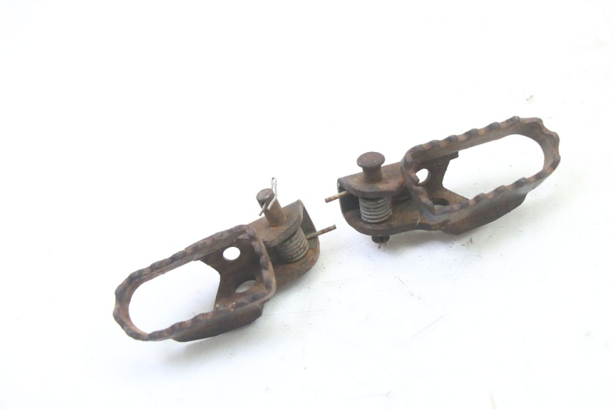 photo de PAIR FRONT FOOTREST APRILIA ETX 125 (1998 - 2002)