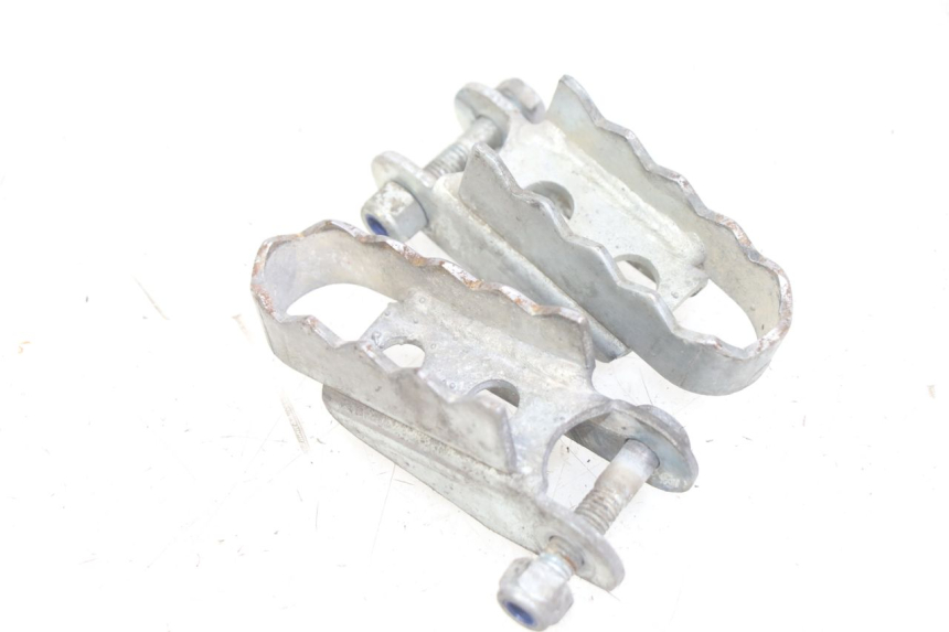 photo de PAIR OF FRONT FOOTRESTS GILERA RK 50 (1996 - 1999)