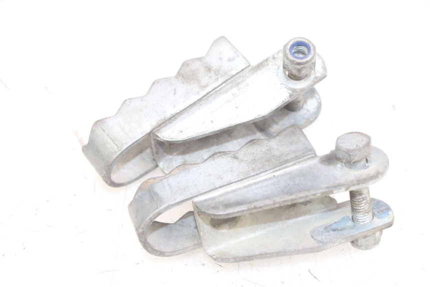 photo de PAIR OF FRONT FOOTRESTS GILERA RK 50 (1996 - 1999)