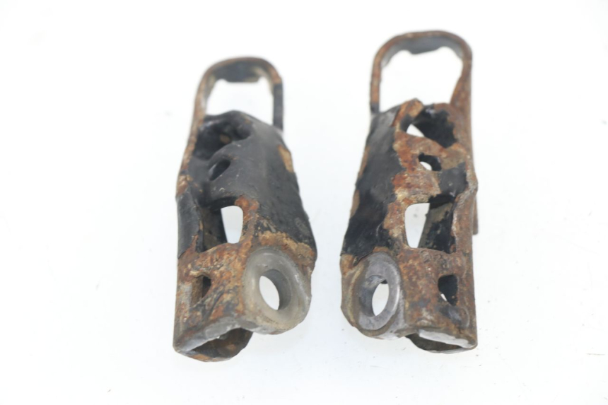 photo de PAIR FRONT FOOTREST HONDA CR 125 (1989 - 1991)