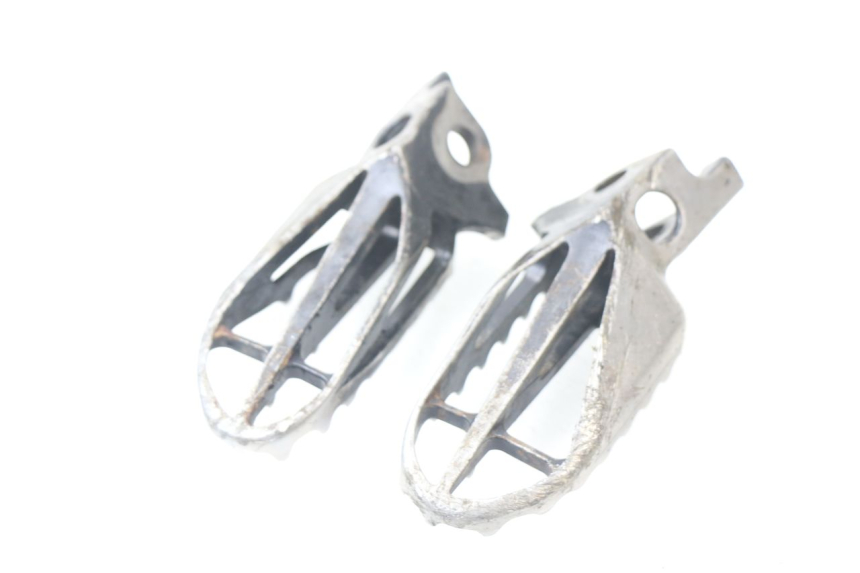 photo de PAIR FRONT FOOTREST HONDA CRF CR-F 450 (2001 - 2005)
