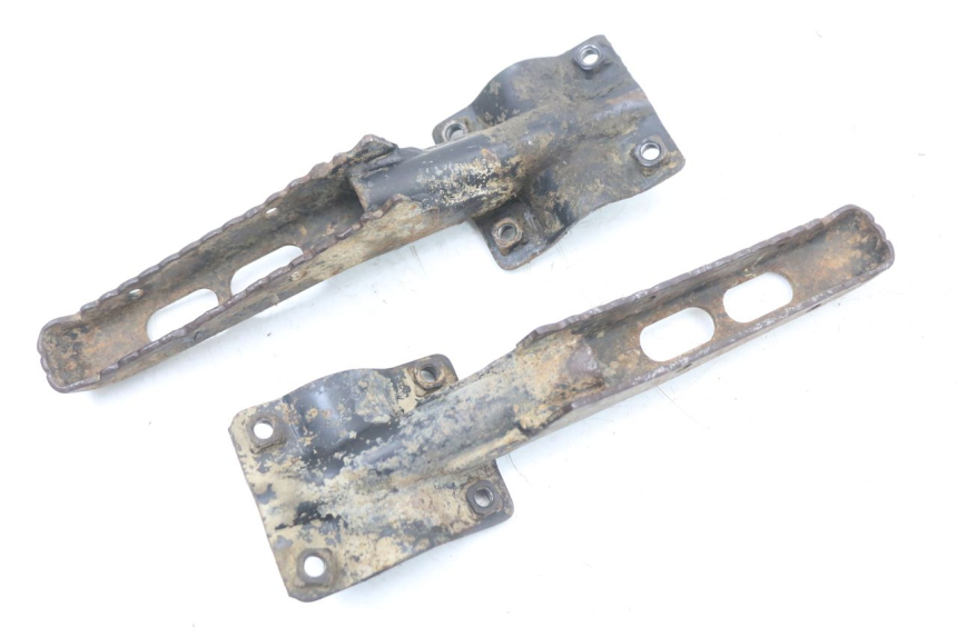 photo de PAIR OF FRONT FOOTRESTS HONDA TRX 300 (1988 - 2000)