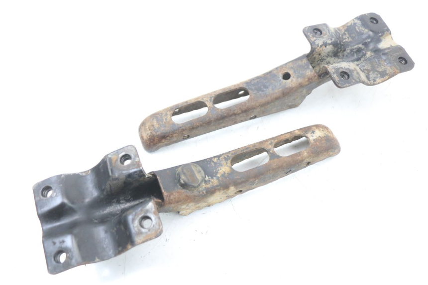 photo de PAIR OF FRONT FOOTRESTS HONDA TRX 300 (1988 - 2000)