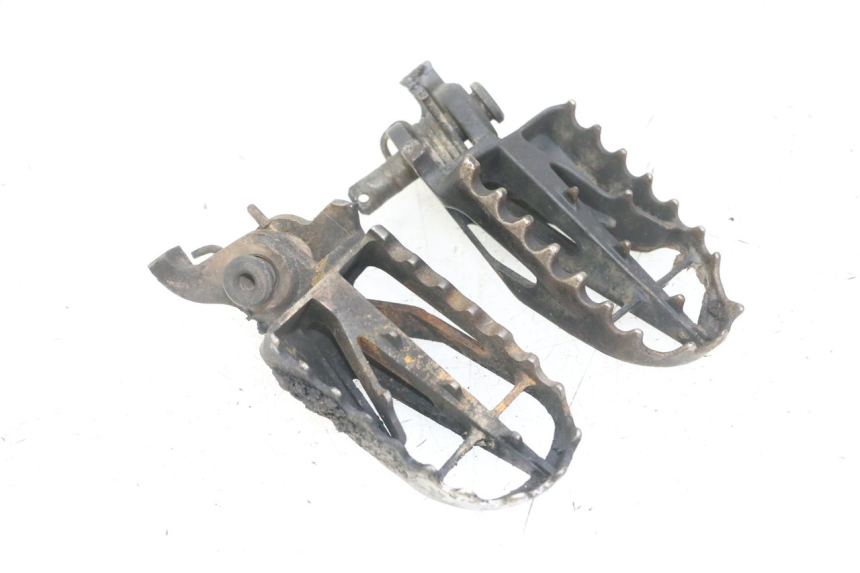 photo de PAIR FRONT FOOTREST KAWASAKI KX F KXF 450 (2009 - 2011)