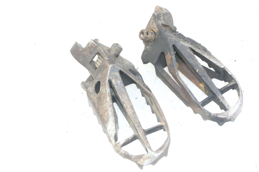 photo de PAIR FRONT FOOTREST KAWASAKI KX F KXF 450 (2009 - 2011)