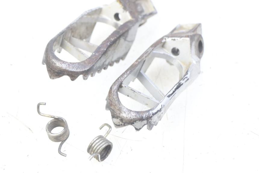 photo de PAIR FRONT FOOTREST KAWASAKI KX 85 (2014 - 2021)