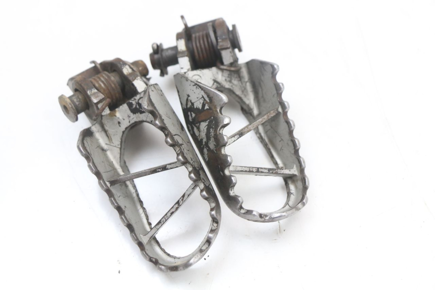 photo de PAIR FRONT FOOTREST KAWASAKI KX 85 (2014 - 2021)