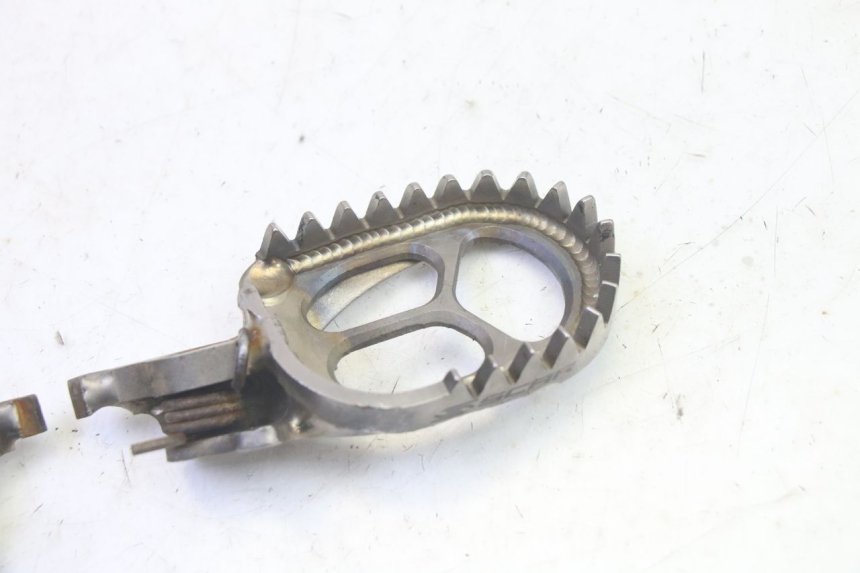 photo de PAIR FRONT FOOTREST KAWASAKI KXF KX-F 250 (2017 - 2019) - Product overview