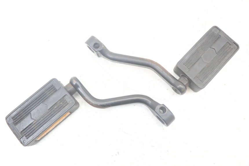 photo de PAIR OF FRONT FOOTRESTS PEUGEOT 103 VOGUE VS2 50 (2004 - 2017)