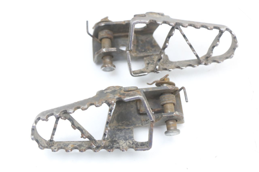 photo de PAIR FRONT FOOTREST YCF PIT BIKE 125 (2010 - 2018)