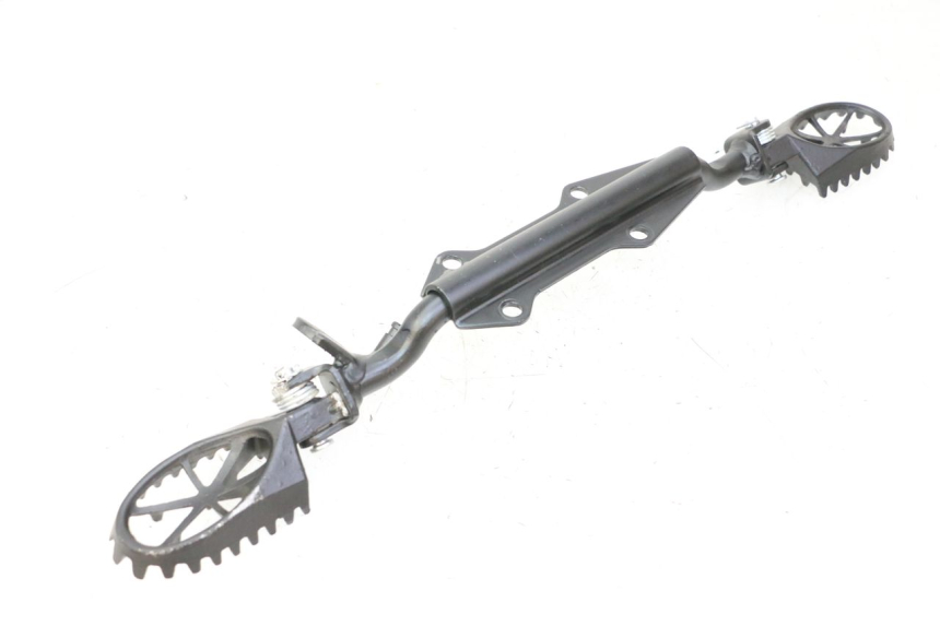 photo de PAIR OF FRONT FOOTRESTS APOLLO RFZ 125