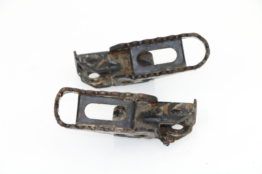 photo de PAIR FRONT FOOTREST SUZUKI RMX 50 (1996 - 2001)