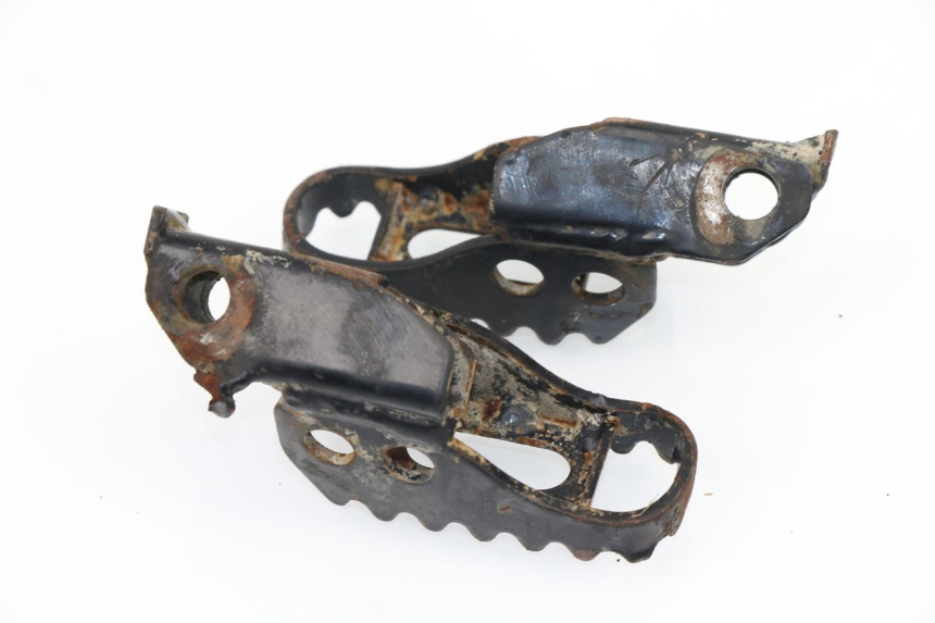 photo de PAIR FRONT FOOTREST SUZUKI RMX 50 (1996 - 2001)