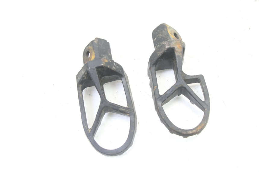 photo de PAIR OF FRONT FOOTRESTS APOLLO RXF 125