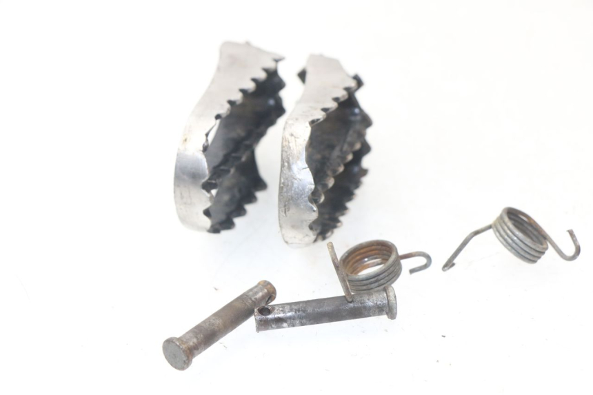photo de PAIR FRONT FOOTREST SMALL MX MX5 MX-5 140