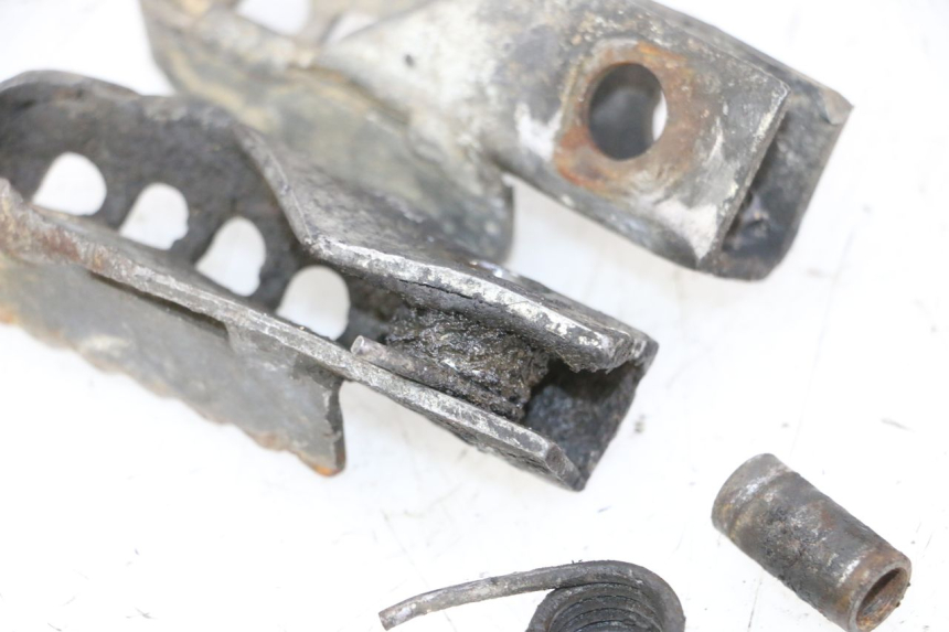 photo de PAIR OF FRONT FOOTRESTS GILERA SMT SUPERMOTARD 50 (2009 - 2017)