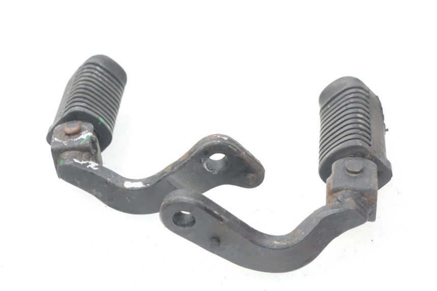 photo de PAIR OF FRONT FOOTRESTS YAMAHA SR 125 (1982 - 2003)