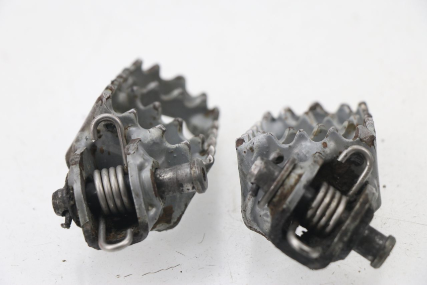 photo de PAIR FRONT FOOTREST KTM SX 65 (2003 - 2008)
