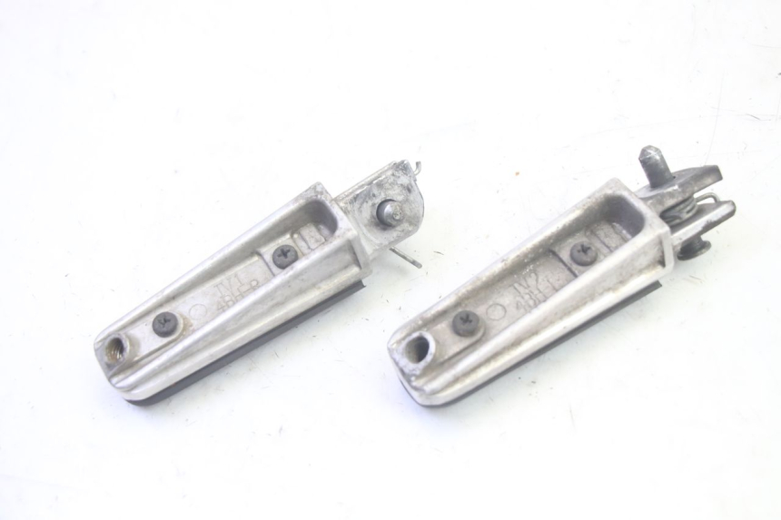photo de PAIR FRONT FOOTREST YAMAHA TDM ABS 900 (2002 - 2014) - Fixing points details