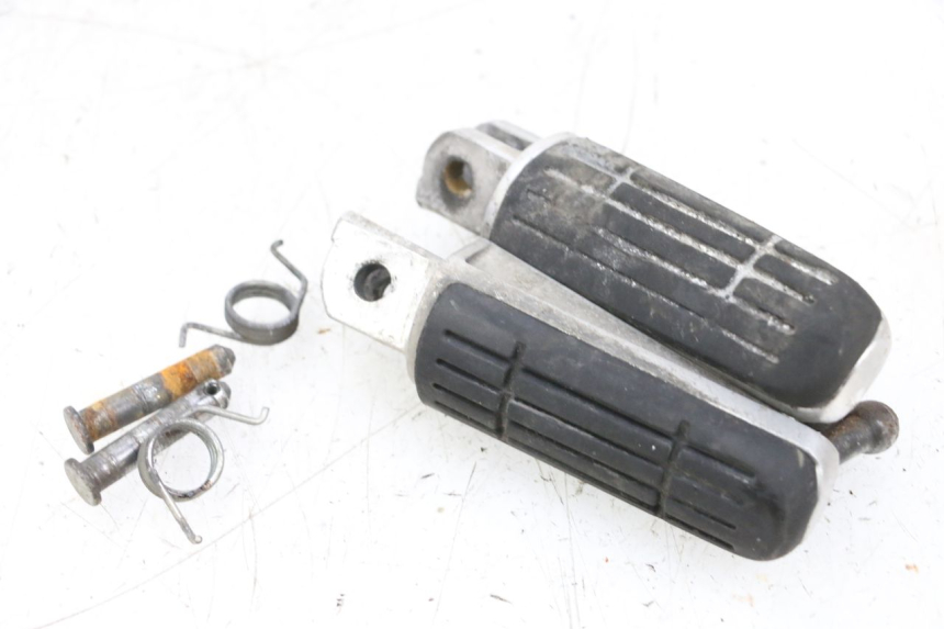 photo de PAIR FRONT FOOTREST YAMAHA TDM ABS 900 (2002 - 2014) - Component detail