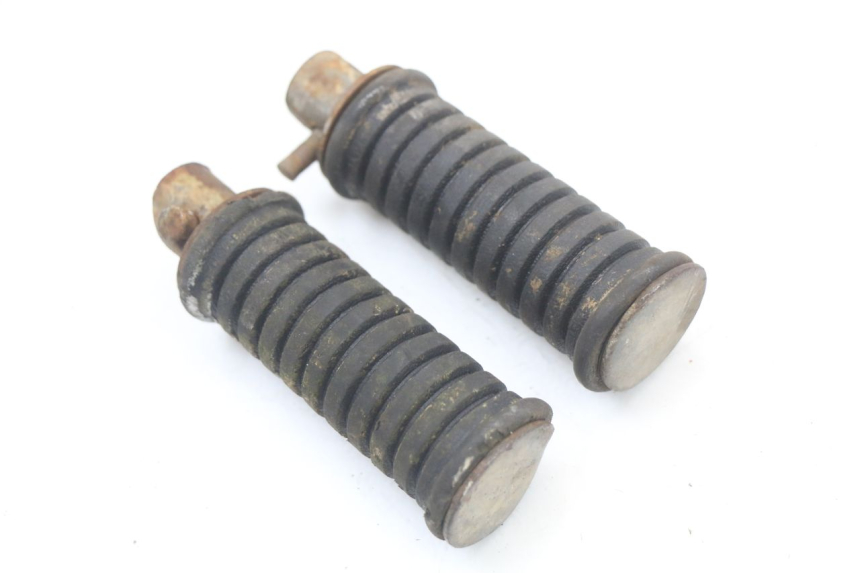 photo de PAIR FRONT FOOTREST SUZUKI TS X 80 (1984 - 1988)