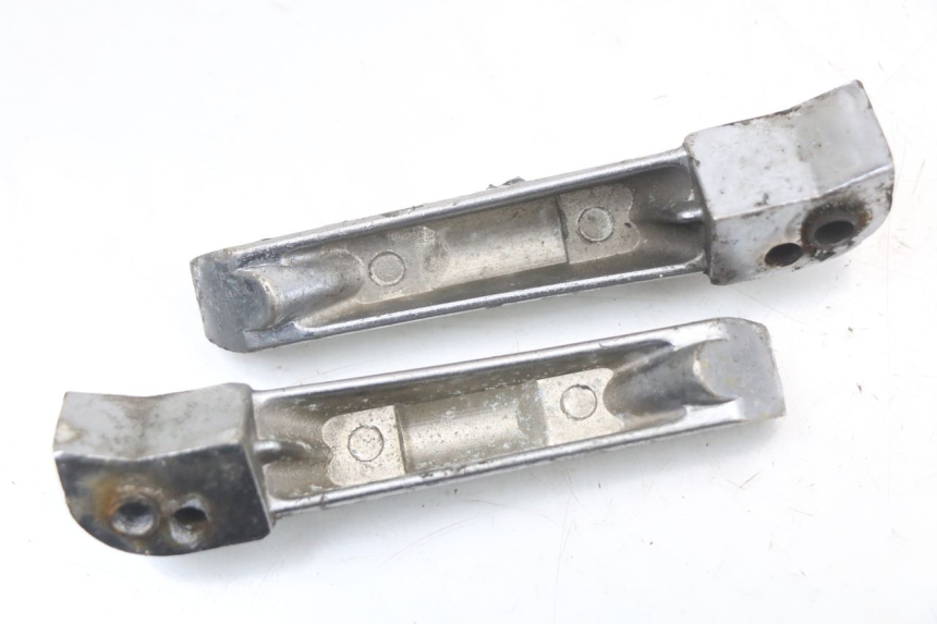 photo de PAIR FRONT FOOTREST KEEWAY TX 50 (2008 - 2015)