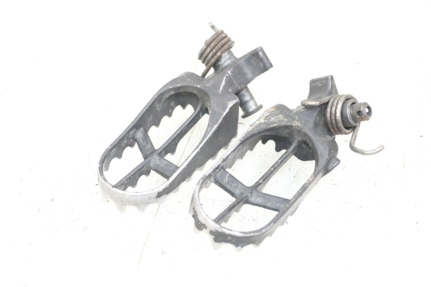 photo de PAIR OF FRONT FOOTRESTS YAMAHA YZ 85 (2002 - 2018)