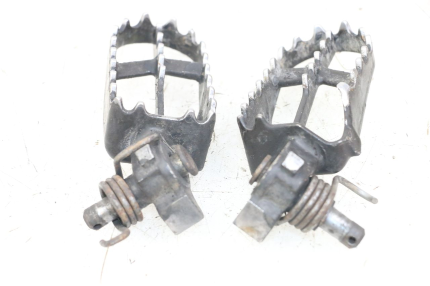photo de PAIR OF FRONT FOOTRESTS YAMAHA YZ 85 (2002 - 2018)