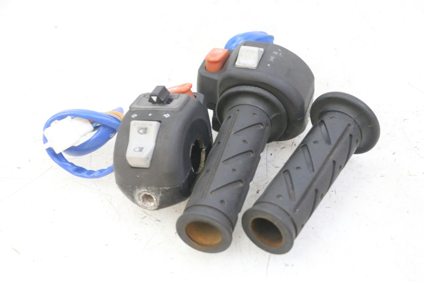 photo de HAND SWITCHES KYMCO AGILITY 4T 50 (2005 - 2018)