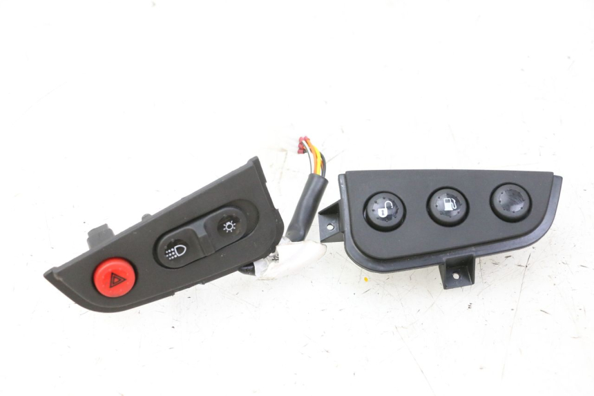 photo de HAND SWITCHES PIAGGIO MP3 HPE 310 (2024 - 2025)