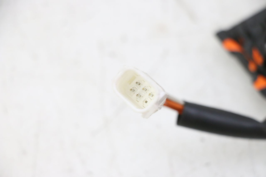 photo de HAND SWITCHES PIAGGIO MP3 HPE 310 (2024 - 2025)