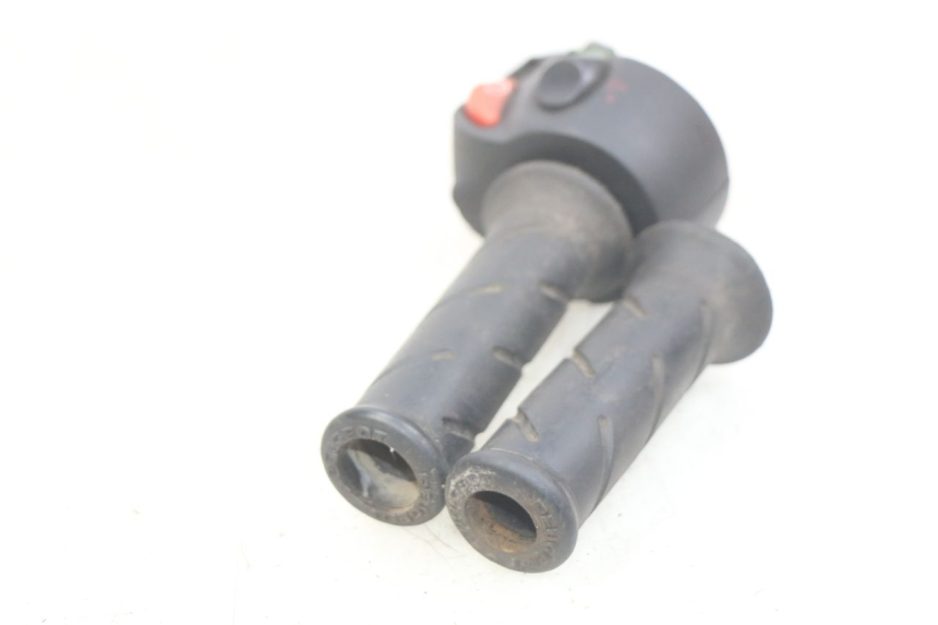 photo de HANDLEBAR SWITCHES PEUGEOT SATELIS 125 (2006 - 2009)