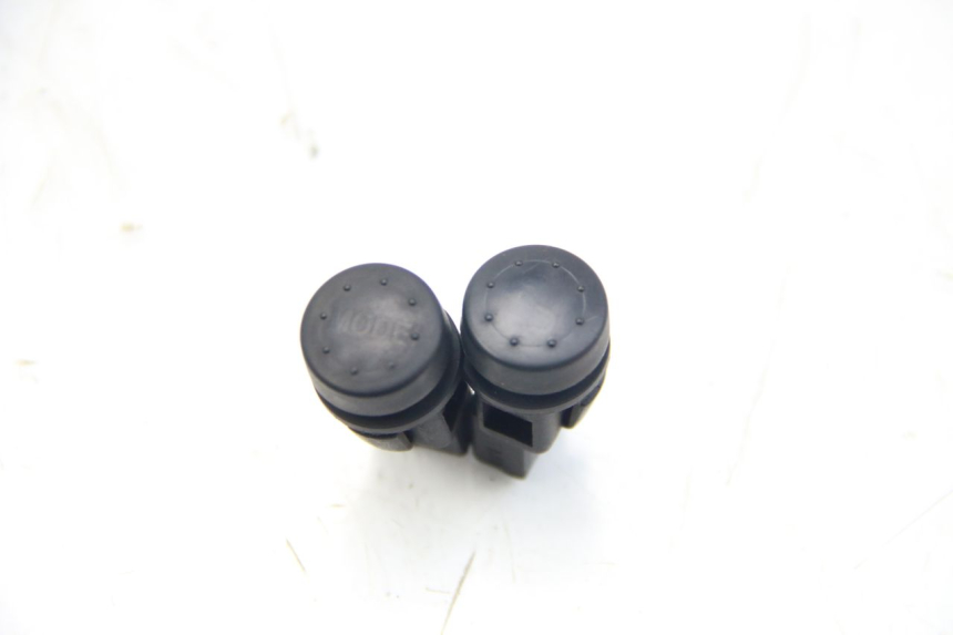 photo de HANDLEBAR SWITCHES PIAGGIO BEVERLY 125 (2010 - 2015)